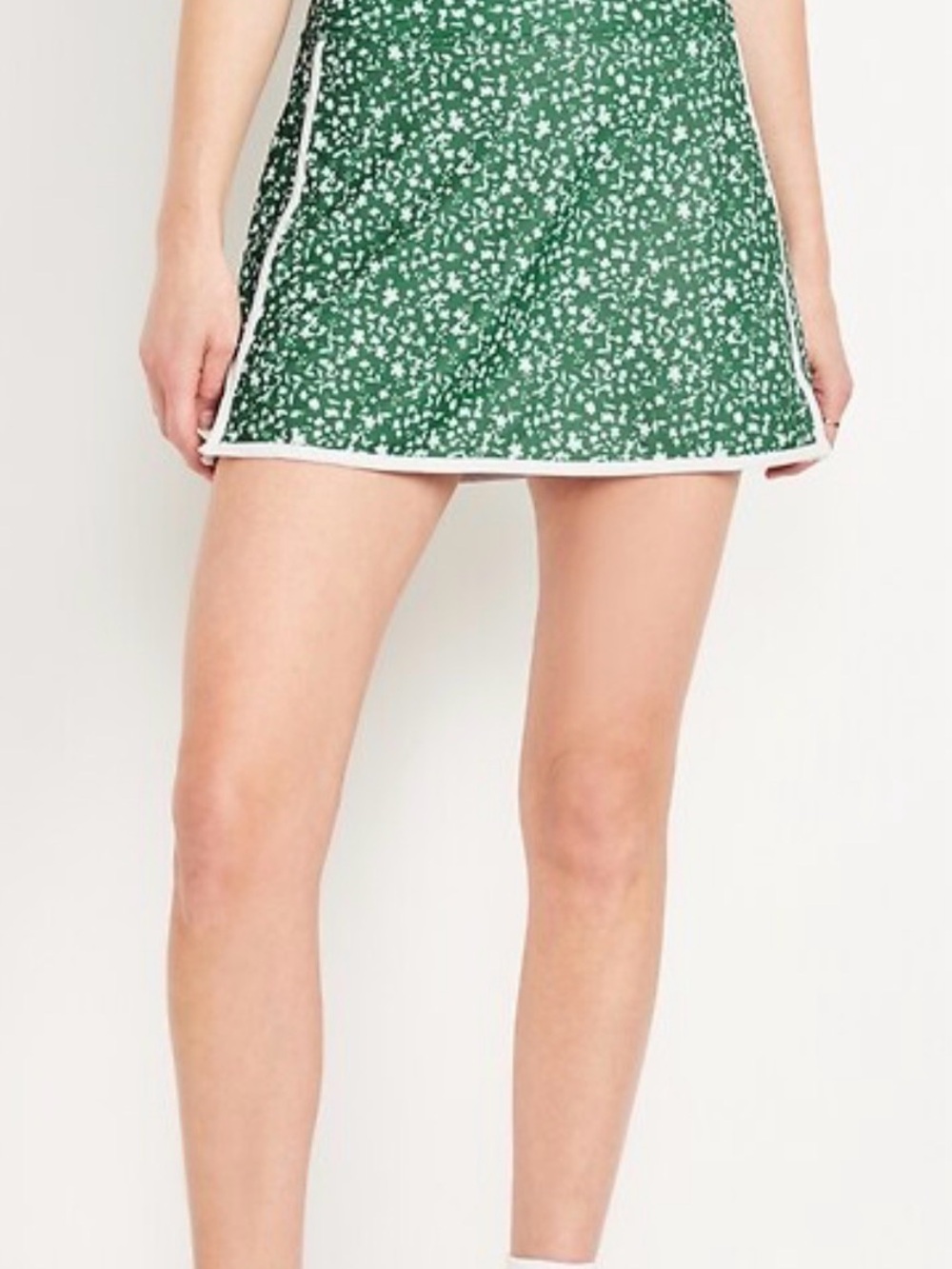 Old Navy Extra High-Waisted PowerSoft Skort in Ditsy Floral